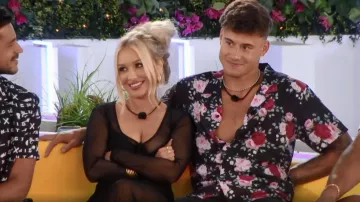 Pretty Little Thing Black Tie Front Mesh Beach Shirt porté par Mady McLanahan comme vu dans Love Island (S04E08)