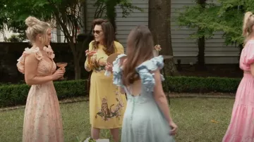 Dolce & Gabbana Vestido Cady estampado usado por Patricia Altschul como se ve en Southern Charm (S08E04)