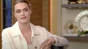 Max Mara Foglia Cotton and Linen-Blend Jacket worn by Cara Delevingne as seen in LIVE with Kelly and Ryan on July 28, 2022