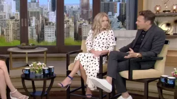 Reformation Carolena Dress worn by Kelly Ripa as seen in LIVE with Kelly and Ryan on 28 July 2022