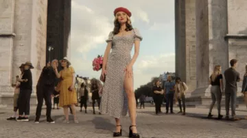 Reformation Floral long dress in light grey worn by Danni Sanders (Zoey Deutch) as seen in Not Okay