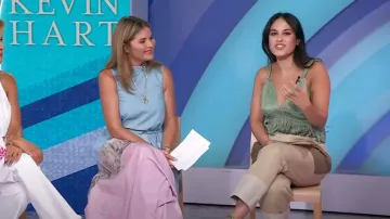 Jonathan Simkhai Claudette Macramé Camisole portée par Donna Farizan comme vu dans Aujourd’hui le 28 juillet 2022