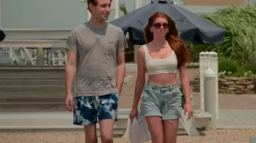 Le Specs Outta Love Gafas de sol usadas por Shannon S. Sloane como se ve en Forever Summer: Hamptons (S01E02)