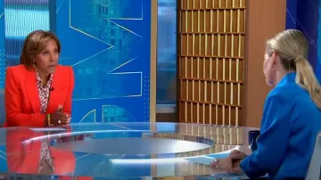 Alexander McQueen Classic Single-Breasted Suiting Blazer usado por Robin Roberts como se ve en Good Morning America el 02 de agosto de 2022
