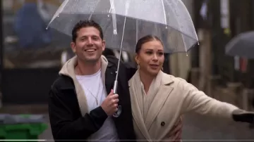 Line & Dot Theodore Coat porté par Gabby Windey comme on le voit dans The Bachelorette (S19E04)