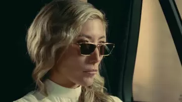 Lunettes de soleil Oliver Peoples 1244S portées par Soyona Santos (Dichen Lachman) vues dans Jurassic World Dominion