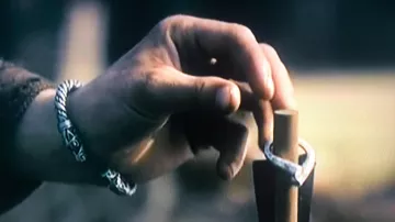 Le bracelet viking de Björn Côtes-de-Fer (Alexander Ludwig) dans la série Vikings