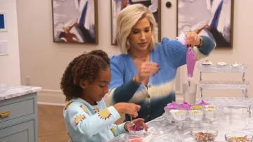 Veronica Beard Parula Cardigan usada por Savannah Chrisley como se ve en Chrisley Knows Best (S09E25)