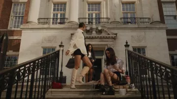 J.Crew Biker Shorts usados por Julien Calloway (Jordan Alexander) como se ve en Gossip Girl (S01E01)