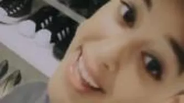 Adidas Superstar Shoes usado por Julien Calloway (Jordan Alexander) como se ve en Gossip Girl (S01E01)