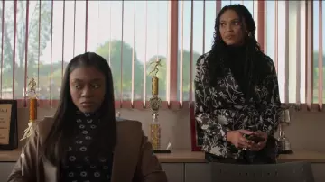 Scotch & Soda Floral Pajama Jacket worn by Talia(Aubin Wise) as seen in First Kill (S01E02)