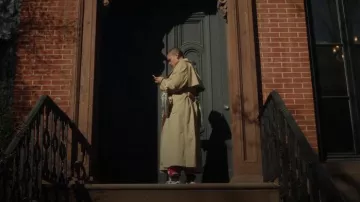 Fila Trigate Sneakers portées par Julien Calloway (Jordan Alexander) comme on le voit dans Gossip Girl (S01E03)