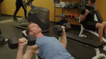 Alo Yoga Idol Per­for­mance Tank worn by Michael (Neil Patrick Harris) as seen in Uncoupled (S01E03)