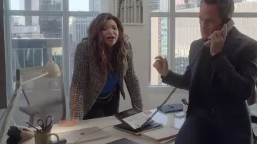 Rag & Bone Zoe Tweed Jacket usado por Suzanne (Tisha Campbell) como se ve en Uncoupled (S01E05)