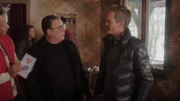 Veste Moncler Maya portée par Michael (Neil Patrick Harris) vue dans Uncoupled (S01E07)