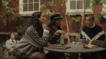 Rag & Bone Cowichan Fair Isle Cardigan porté par Luna La (Zión Moreno) vu dans Gossip Girl (S01E05)