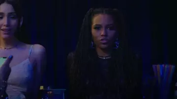 Miu Miu Lined Rigid Choker porté par Monet de Haan (Savannah Lee Smith) comme vu dans Gossip Girl (S01E04)