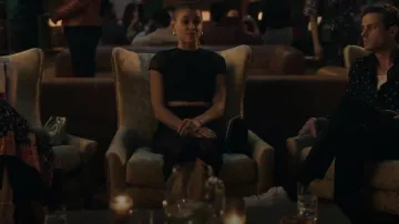 Cinq A Sept Aren Falda usada por Julien Calloway (Jordan Alexander) como se ve en Gossip Girl (S01E06)