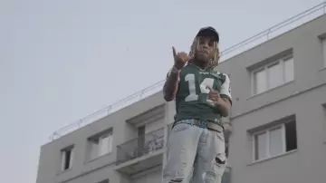 Outfit de Zola dans Zola - Gants x 91 ALL STARS (Clip Officiel)