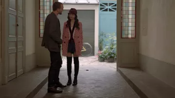 Stuart Weitzman Tie Land Boots porté par Emily Cooper (Lily Collins) vu dans Emily in Paris (S01E06)