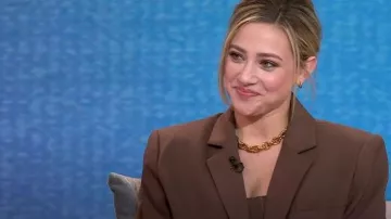 Sir Adrien Strapless Bustier Top porté par Lili Reinhart vu dans Today with Hoda & Jenna le 10 août 2022