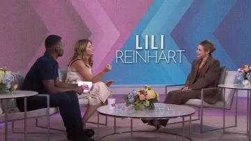 Sir Adrien Singe-Breasted Blazer porté par Lili Reinhart vu dans Today with Hoda & Jenna le 10 août 2022