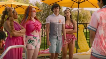 Moda Minx Ruffle Sarong en Pink Animal usado por Gina (Sofia Wylie) como se ve en High School Musical: The Musical: The Series (S03E04)