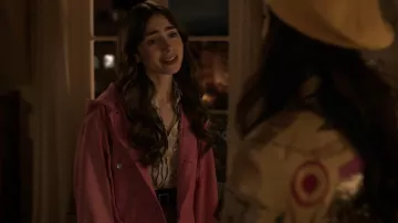 Rag & Bone Field Jacket porté par Emily Cooper (Lily Collins) vu dans Emily in Paris (S01E10)