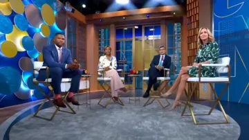 Stella McCartney Slim Printed Shirt porté par Robin Roberts vu dans Good Morning America le 09 août 2022