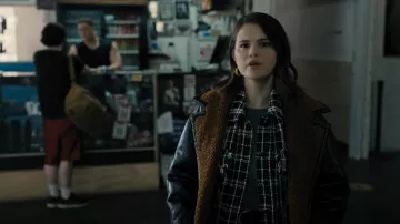 Free People Lon­don Ve­g­an Coat worn by Mabel Mora (Selena Gomez) as seen in Only Murders in the Building (S02E09)