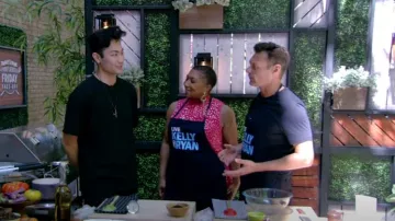 MSK Smocked Ruffled Fit & Flare Dress usado por Déjà Vu como se ve en VIVO con Kelly y Ryan el 05 de agosto de 2022