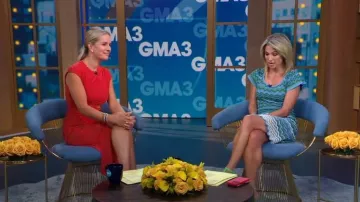 Halston Heritage Ruched Hi Low Dress usado por Jennifer Ashton como se ve en Good Morning America el 16 de agosto de 2022