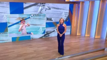 Reiss Lily Crossover Rib Halter Tank usado por Amy Robach como se ve en Good Morning America el 17 de agosto de 2022