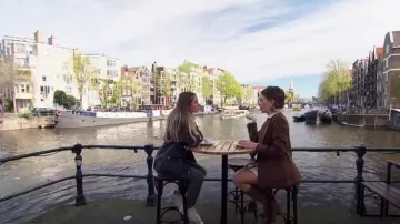 Steve Madden Ninny Boots portés par Gabby Windey comme on le voit dans The Bachelorette (S19E06)