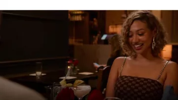 MISBHV Black & Beige Monogram Spaghetti Top porté par Briana Jones vu dans Sweet Life: Los Angeles (S02E04)