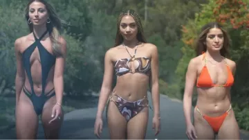 Pretty Little Thing Mar­ble Biki­ni worn by Avery Grooms as seen in Love Island (S04E19)