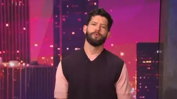 Zara Knitted Waistcoat worn by Hunter March as seen in E! News Nightly Pop on August 18, 2022