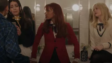 Mini-jupe plissée Monse Step Hem portée par Monet de Haan (Savannah Lee Smith) vue dans Gossip Girl (S01E10)