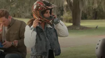 Veste Levi’s Cropped Loose Winter Sleeve portée par Leva Bonaparte comme on le voit dans Southern Charm (S08E09)
