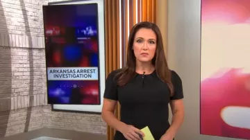 Maggy London Pleated Neck Short Sleeve Sheath Dress worn by Nikki Battiste as seen in CBS Mornings on August 22,2022