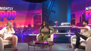 Nina Parker Trendy Plus Size Sheer Printed Mesh Top porté par Nina Parker comme vu dans E! News Nightly Pop le 23 août 2022