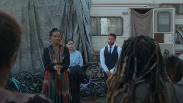 Ulla Johnson Varda Midi Robe portée par Malika Williams (Zuri Adele) vue dans Good Trouble (S04E16)