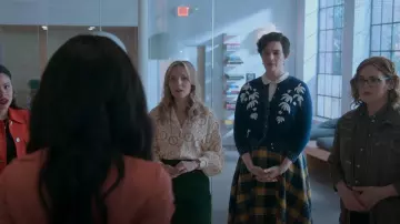 Modcloth Ephemeral Emerald Corduroy Mini Skirt worn by Claire Badgely (Seri DeYoung) as seen in Good Trouble (S04E16)