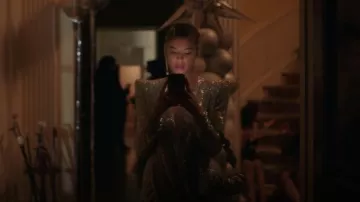 Manu Atelier Ruched Mini Cylinder Bag worn by Julien Calloway (Jordan Alexander) as seen in Gossip Girl (S01E12)