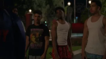 H&M Printed T_Shirt porté par Jeff tel qu’il est vu dans grown-ish (S05E06)