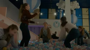 Rag & Bone Nina Indigo porté par Lynn Bouchard (Brooklyn Shuck) vu dans Evil (S03E09)