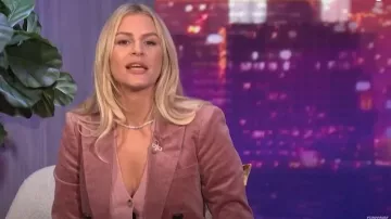 Veronica Beard Lawrence Dickey Jacket worn by Morgan Stewart as seen in E! News Nightly Pop on August 26,2022