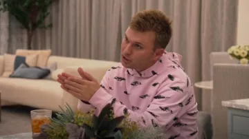 Alexander McQueen Logo Car Print Hoodie usado por Chase Chrisley como se ve en Chrisley Knows Best (S09E26)