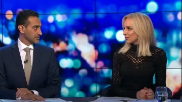 Dion Lee Seamless Tube Mini Robe En Noir portée par Carrie Bickmore comme vu dans The Project le 29 août 2022