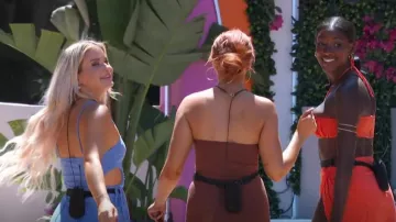 Missguided Cut Out Ruched Waist Maxi porté par Deborah Chubb vu dans Love Island (S04E37)